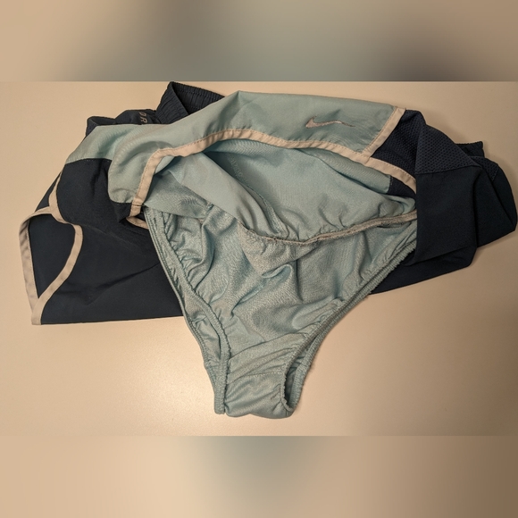 Nike Women's Small Dri-Fit Shorts Dark and Light Blue - Picture 8 of 14